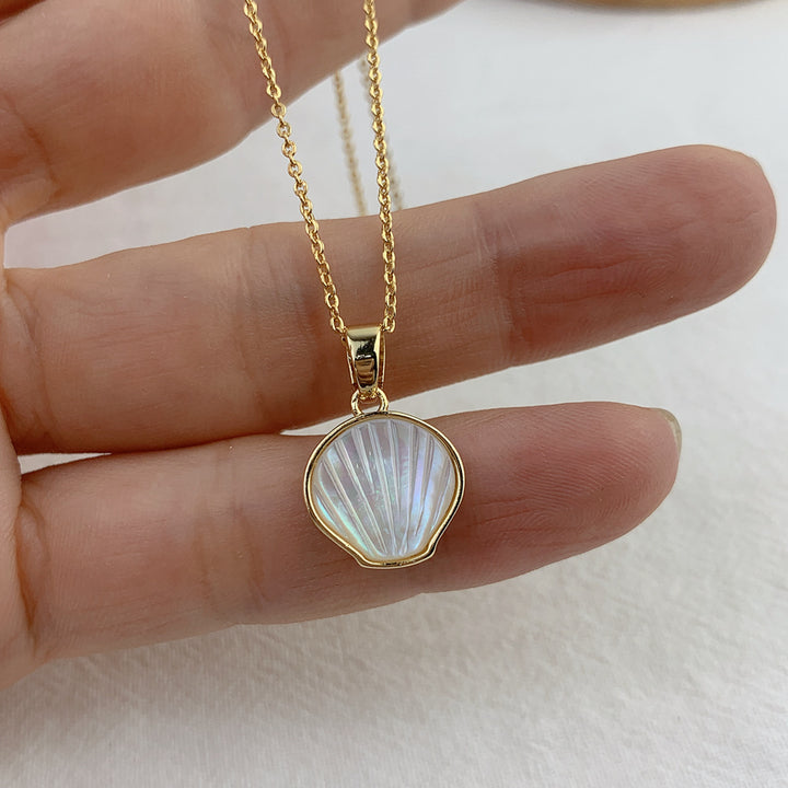 Pendentif en Coquillage Blanc